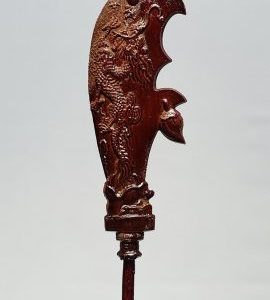 Quan Công Chống Đao Gỗ Trắc