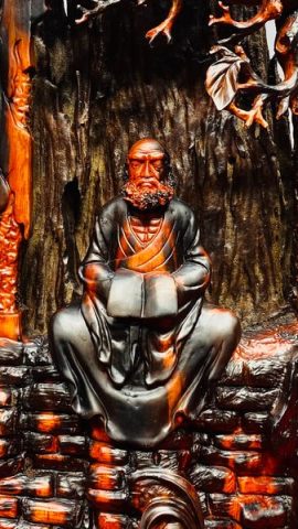 Đạt Ma Gỗ Trắc