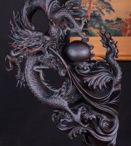 Nhất Long Nhả Ngọc Gỗ Trắc