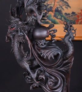 Nhất Long Nhả Ngọc Gỗ Trắc