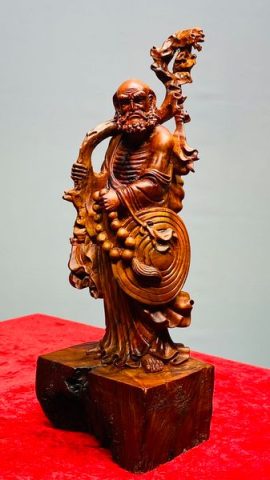 Đạt Ma Gỗ Trắc