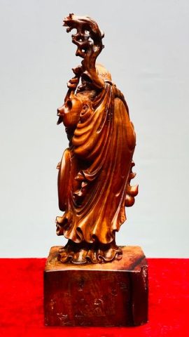 Đạt Ma Gỗ Trắc
