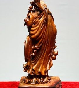 Đạt Ma Gỗ Trắc