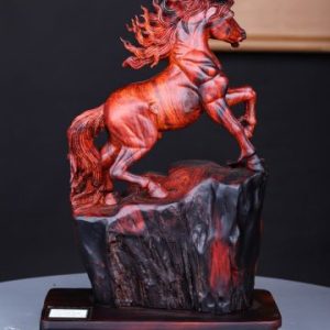Nhất Mã Phi Thiên Gỗ Trắc