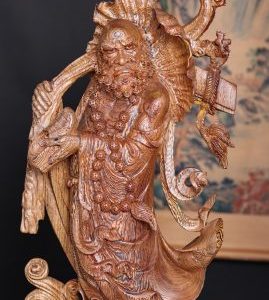 Đạt Ma Đứng Nghê Quá Hải Gỗ Mun Đuôi Công
