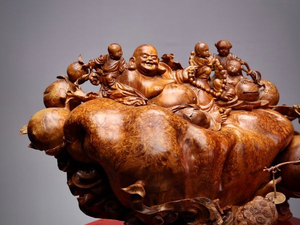 Di Lạc Ngũ Tiểu Ngồi Bao Tiền Gỗ Nu Hương