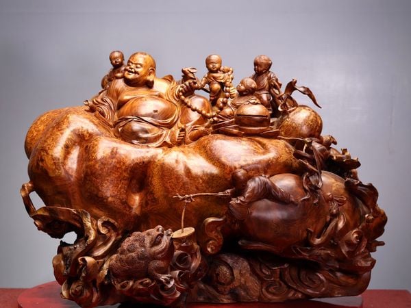 Di Lạc Ngũ Tiểu Ngồi Bao Tiền Gỗ Nu Hương