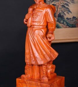 Hưng Đạo Đại Vương Trần Quốc Tuấn Gỗ Hương