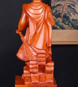 Hưng Đạo Đại Vương Trần Quốc Tuấn Gỗ Hương