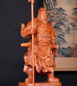 Quan Công Chống Đao Gỗ Hương