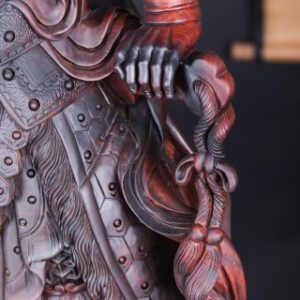 Quan Công Chống Đao Gỗ Trắc