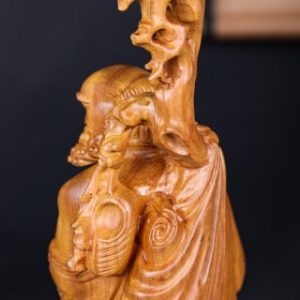 Đạt Ma Gỗ Bách Xanh