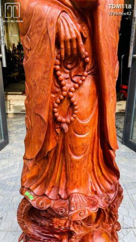 Đạt Ma ngự song long gỗ hương.