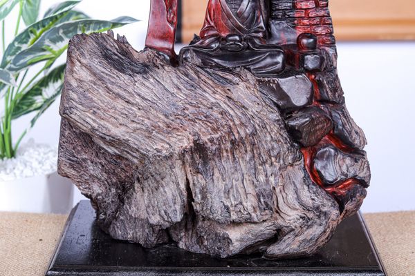 Đạt Ma Ngồi Thiền Gỗ Trắc