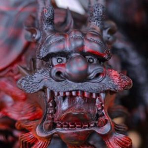 Long Quy Mẫu Tử Gỗ Trắc