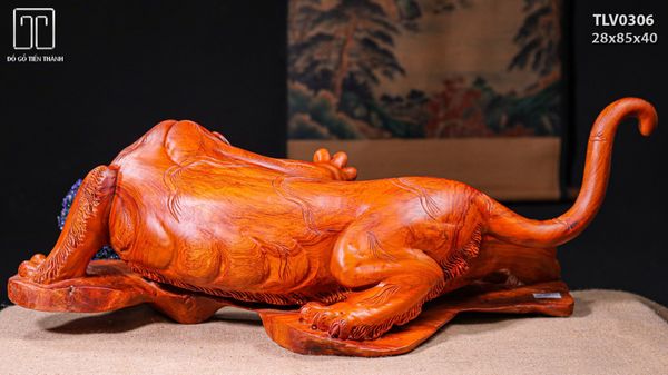 Mãnh Hổ Gỗ Hương