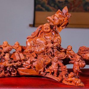 Di Lạc Vác Cành Sen Cửu Tiểu Gỗ Sưa