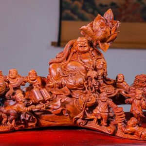 Di Lạc Vác Cành Sen Cửu Tiểu Gỗ Sưa