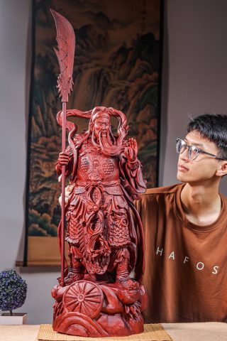 Quan Công Chống Đao Gỗ Tử Đàn Quan Công Chống Đao Gỗ Tử Đàn