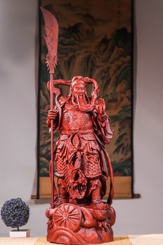 Quan Công Chống Đao Gỗ Tử Đàn Quan Công Chống Đao Gỗ Tử Đàn