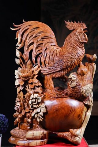 Gia Đình Gà Gỗ Hương