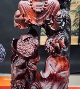Đạt Ma Ngồi Thiền Gỗ Trắc Đạt Ma Ngồi Thiền Gỗ Trắc