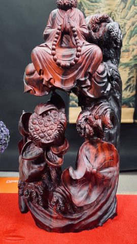 Đạt Ma Ngồi Thiền Gỗ Trắc Đạt Ma Ngồi Thiền Gỗ Trắc