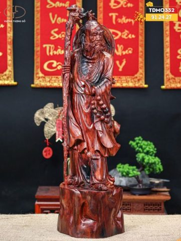 Đạt ma đứng gỗ trắc