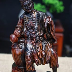 Tế công gỗ trắc