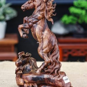 Nhất mã gỗ cẩm