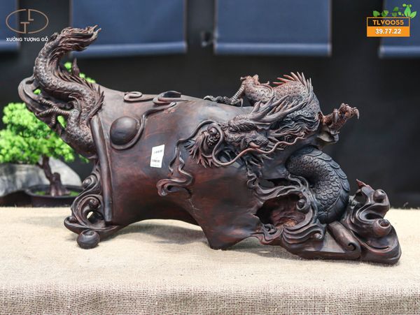 Rồng gỗ trắc