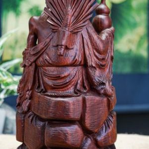 Tế công cầm bình rượu tử đàn