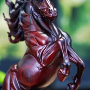 Nhất mã gỗ trắc