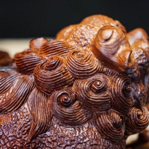 Nghê gỗ hương
