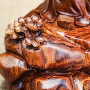Ông thọ đứng gỗ sưa