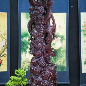 Đạt ma đứng gỗ tử đàn đỏ