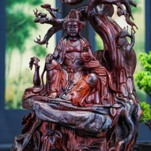 Phật bà gỗ trắc