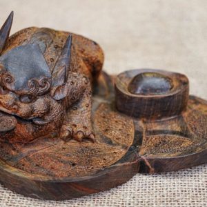 Thiềm thừ có xừng gỗ trắc