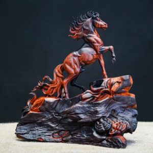 Nhất mã phi thiên gỗ trắc