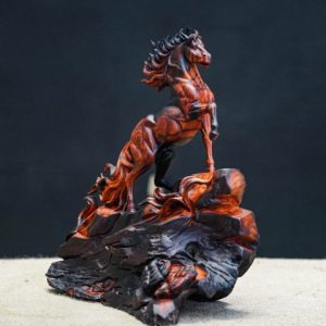 Nhất mã phi thiên gỗ trắc