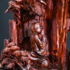 Phật bà gỗ trắc