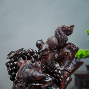 Nho sóc gỗ trắc Nho sóc gỗ trắc