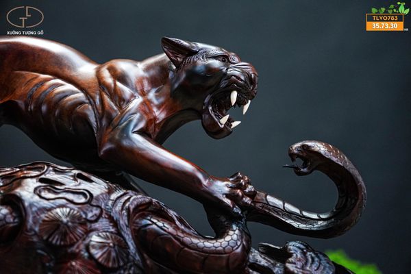 Báo săn mồi gỗ trắc