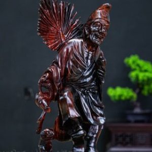 Tế công đứng gỗ trắc Tế công đứng gỗ trắc