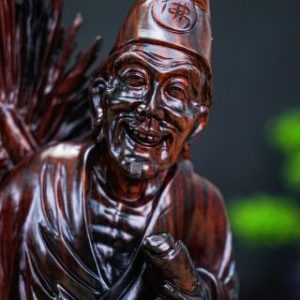 Tế công đứng gỗ trắc Tế công đứng gỗ trắc
