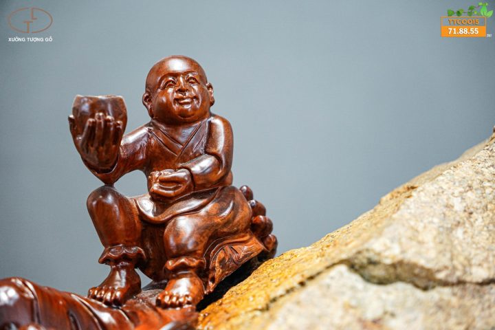 Tế công hương ôm đá Tế công hương ôm đá