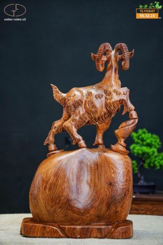 Nhất dương chấn bao tiền gỗ hương