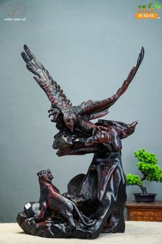 Đại bàng gỗ trắc Đại bàng gỗ trắc