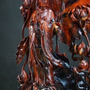 Phật bà gỗ trắc