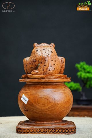 Thiềm thừ gỗ hương Thiềm thừ gỗ hương